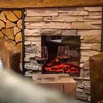 호텔 & Restaurant Gruener Baum - Gruene Oase Am 3*