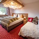 & Restaurant Gruener Baum - Gruene Oase Am 3*