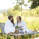& Restaurant Gruener Baum - Gruene Oase Am 3*
