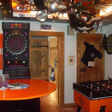 Hotel & Restaurant Gruener Baum - Gruene Oase Am 3*