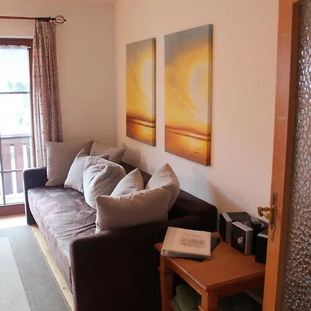 & Restaurant Gruener Baum - Gruene Oase Am Feldberg (Baden-Wurttemberg)