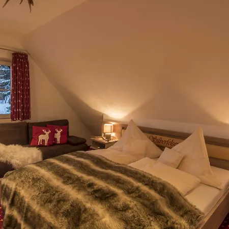 Hotel & Restaurant Gruener Baum - Gruene Oase Am Feldberg (Baden-Wurttemberg)