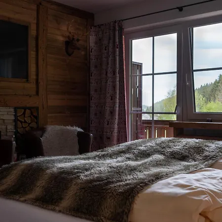 & Restaurant Gruener Baum - Gruene Oase Am فندق 3*