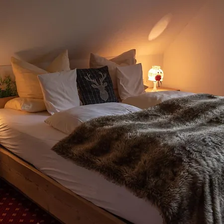 Hotel & Restaurant Gruener Baum - Gruene Oase Am 3*