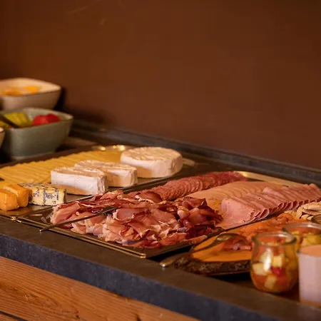 & Restaurant Gruener Baum - Gruene Oase Am Feldberg (Baden-Wurttemberg)