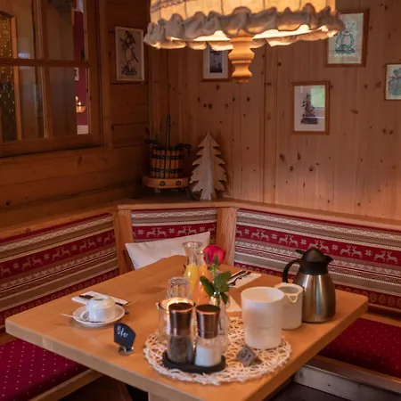 Hotel & Restaurant Gruener Baum - Gruene Oase Am Feldberg (Baden-Wurttemberg)