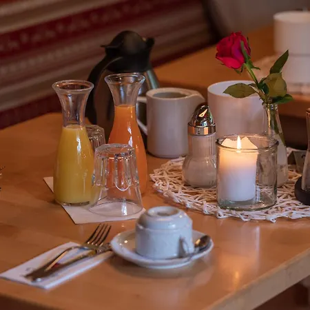 & Restaurant Gruener Baum - Gruene Oase Am Hotel Feldberg (Baden-Wurttemberg)